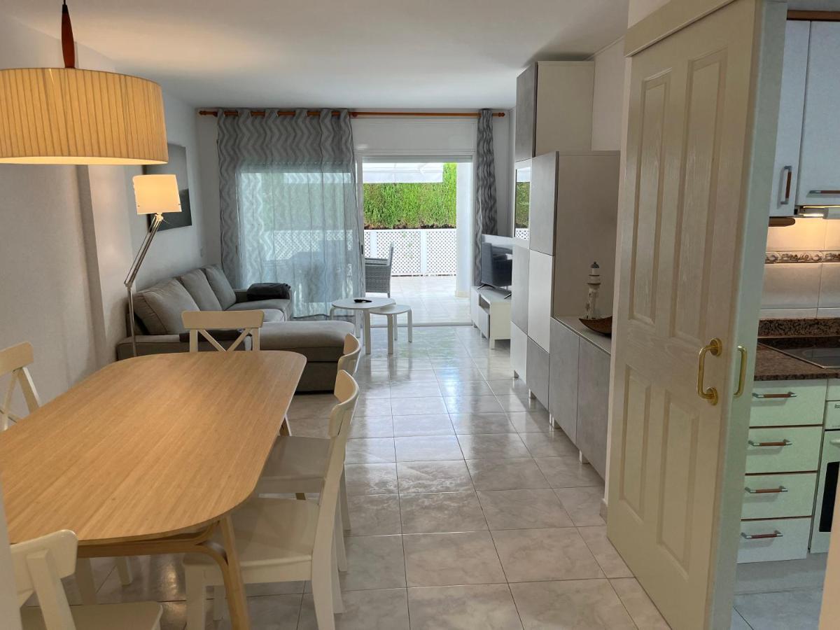 Amplio Apartamento Con Acceso Directo A Piscina Platja d'Aro Luaran gambar