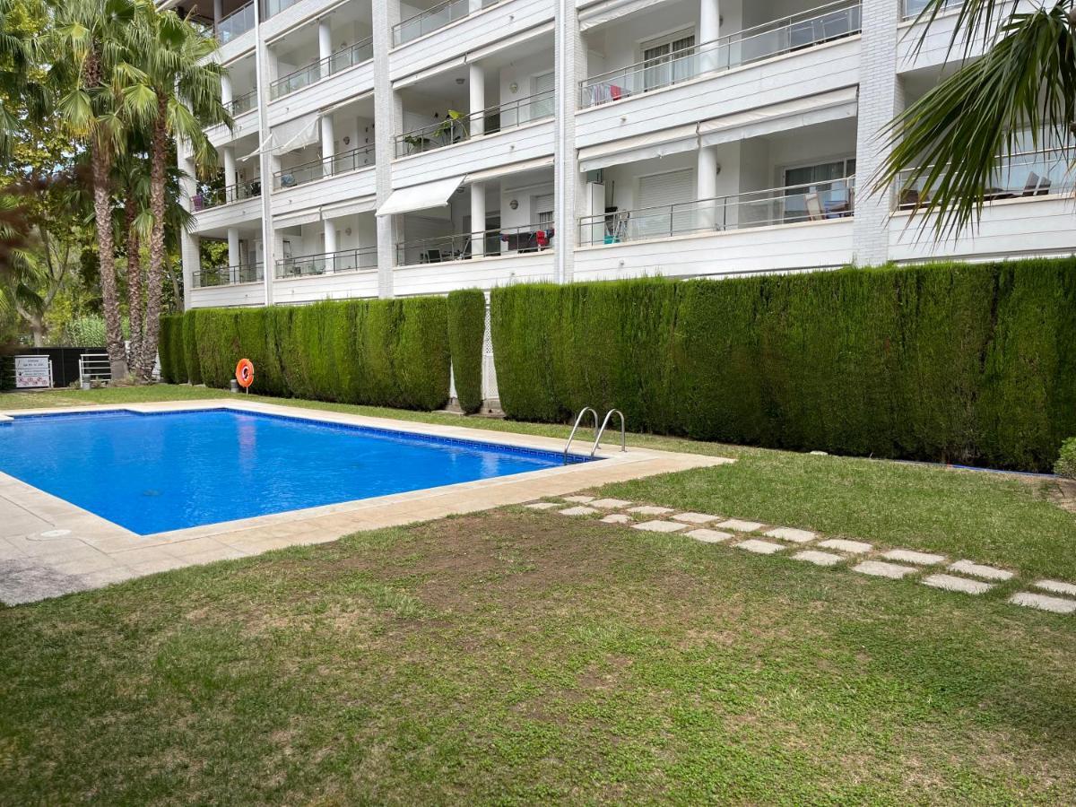 Amplio Apartamento Con Acceso Directo A Piscina Platja d'Aro Luaran gambar