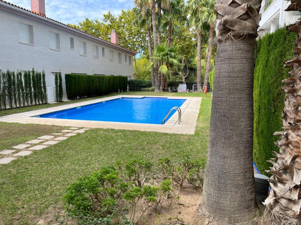 Amplio Apartamento Con Acceso Directo A Piscina Platja d'Aro Luaran gambar