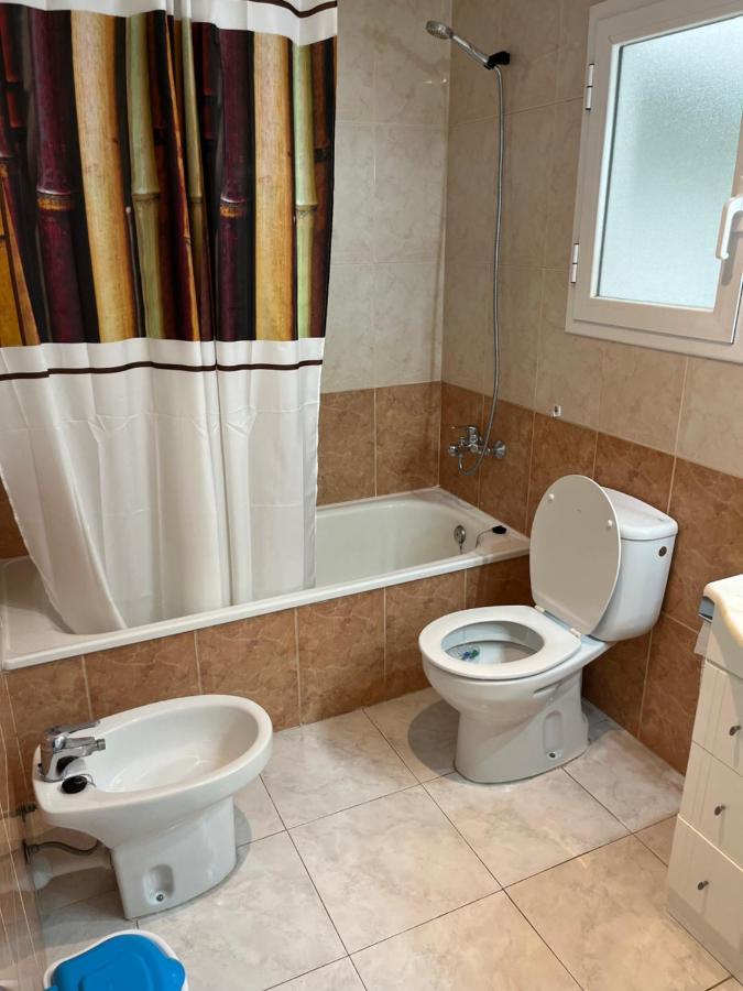 Amplio Apartamento Con Acceso Directo A Piscina Platja d'Aro Luaran gambar