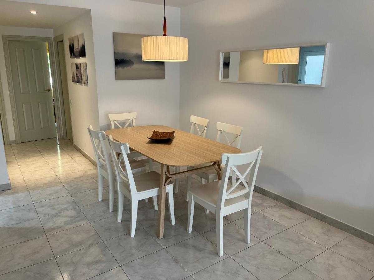 Amplio Apartamento Con Acceso Directo A Piscina Platja d'Aro Luaran gambar